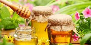 Honig-Haarmasken