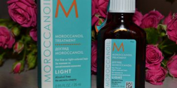 Öl für coloriertes blondiertes Haar