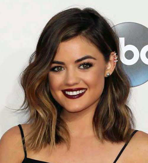 Langer Bob-Haarschnitt bis zu den Schultern