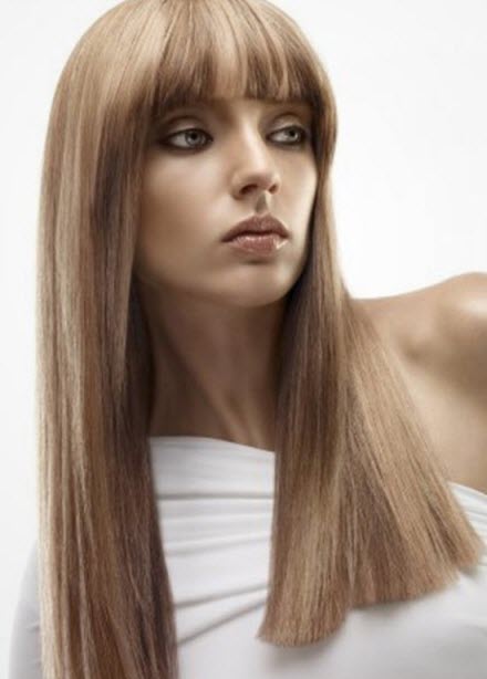 Haarschnitt für langes Haar mit Pony