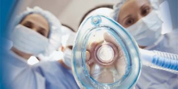 Warum Haare nach einer Narkose ausfallen