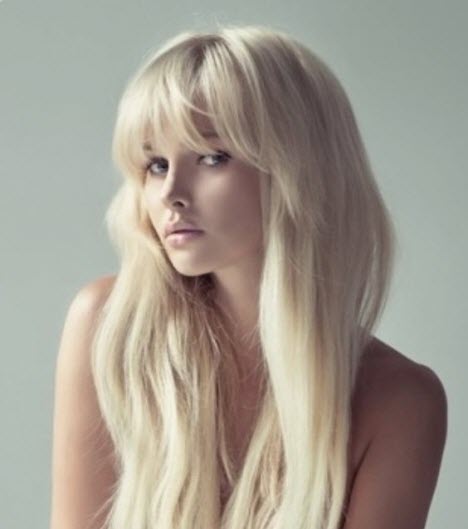 Haarschnittkaskade für langes Haar mit Pony