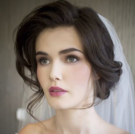 Hochzeitsfrisuren unter dem Schleier