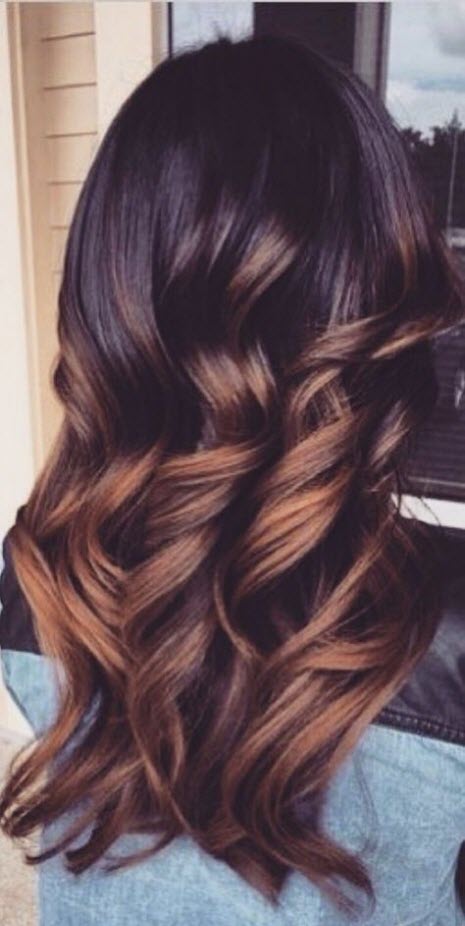 Färben von Balayage für dunkles Haar