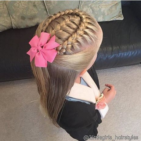 Interessante Frisuren für Mädchen: Foto