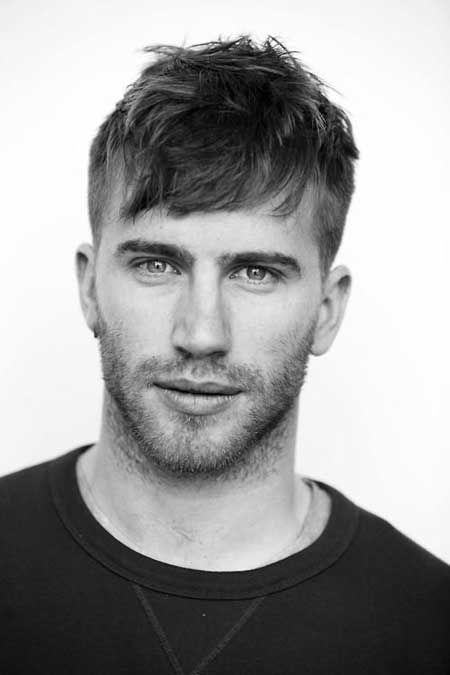 Modische Herrenfrisuren