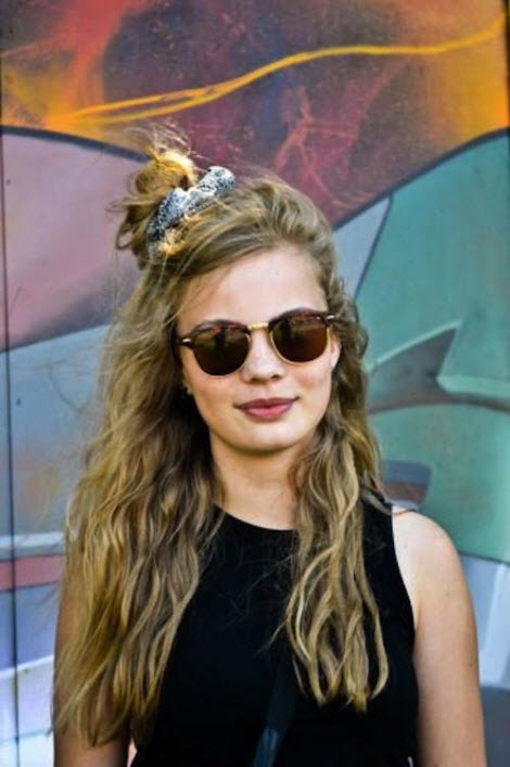 Foto von mittlerem Haar