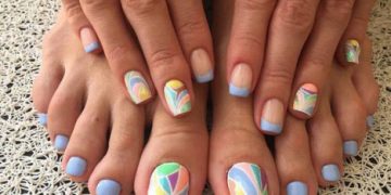 Maniküre + Pediküre mit schönem Design