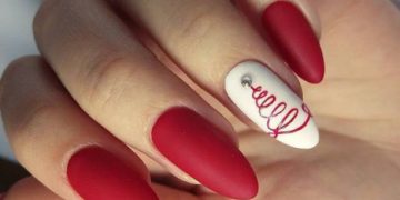 Foto der Neujahrsmaniküre 2024