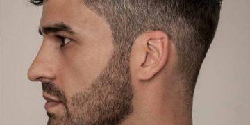 Herrenhaarschnitt Semi-Box für lockiges Haar