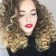 Frisur Afrikanische Locken: Stil 2024