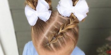 Schöne Bündel mit Bändern und Haarnadeln