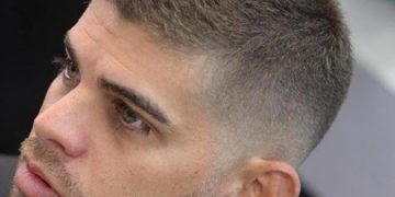 Stylischer Half-Box-Haarschnitt für Männer