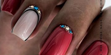 Rote Wintermaniküre 2024